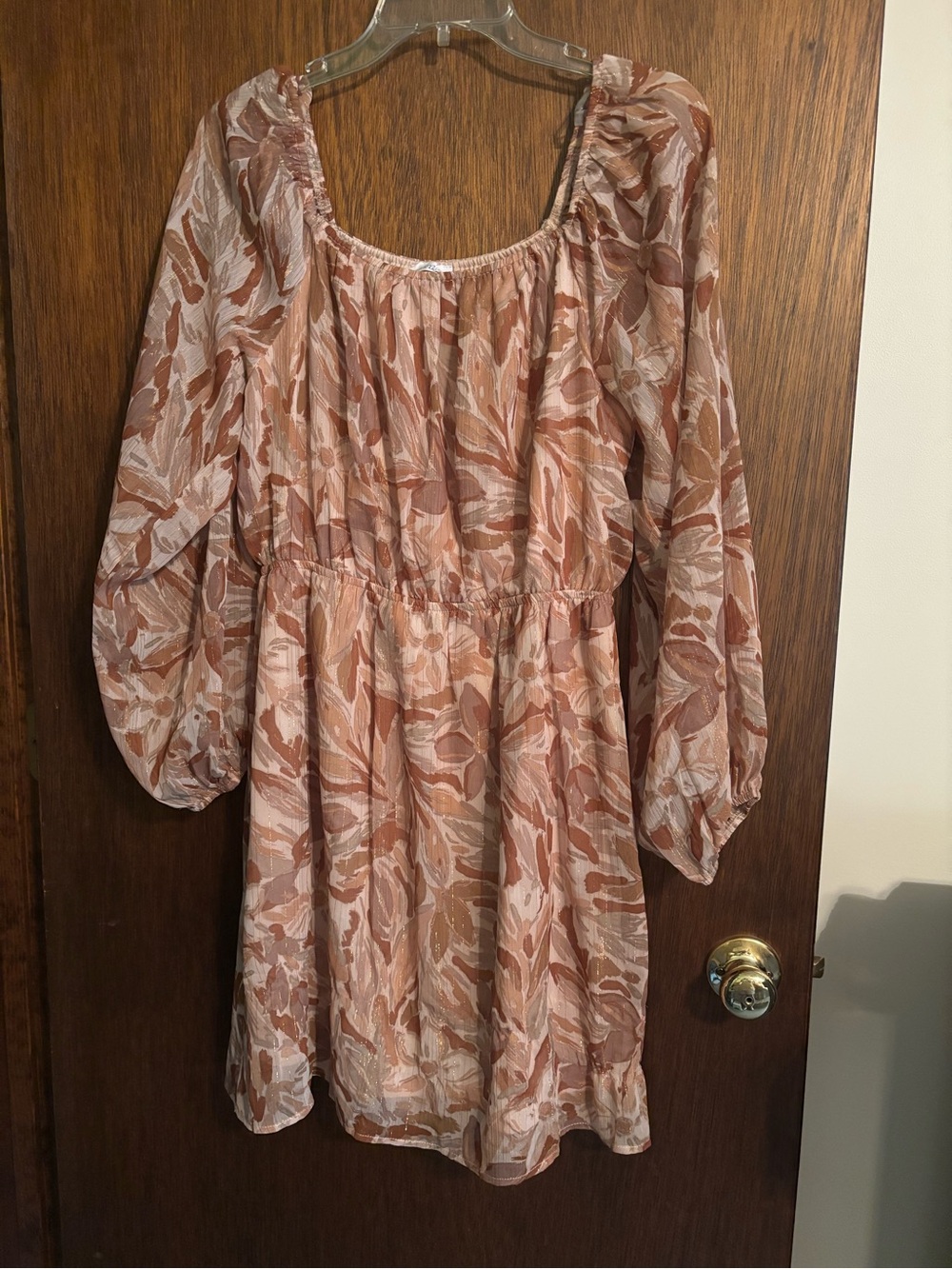 Size M dress